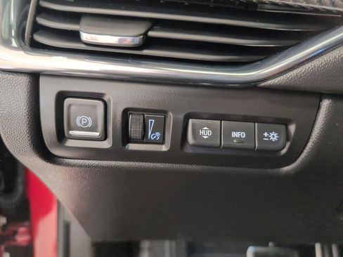 Used 2023 Cadillac XT4 Sport AWD/4WD image 10