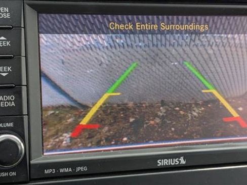 Used 2013 Jeep Grand Cherokee Limited w/ Luxury Group II image 20