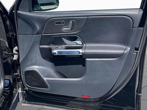 Certified 2024 Mercedes-Benz GLB 250 image 23