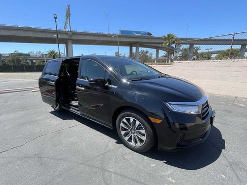 Used 2023 Honda Odyssey EX-L image 54