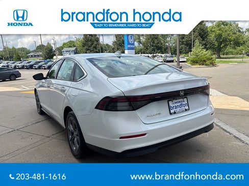 Used 2023 Honda Accord EX image 4
