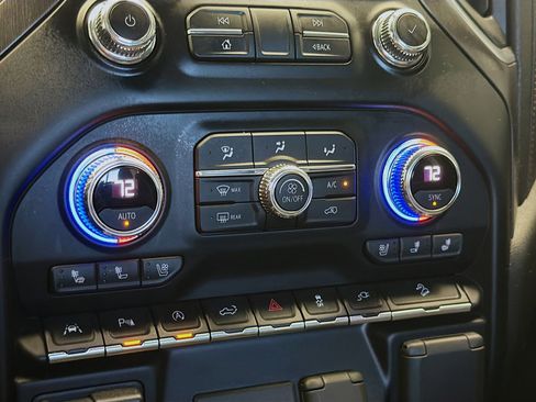 Used 2021 GMC Sierra 1500 AT4 w/ AT4 Premium Package image 10