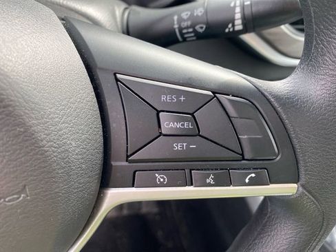 Used 2025 Nissan Altima 2.5 SV image 15