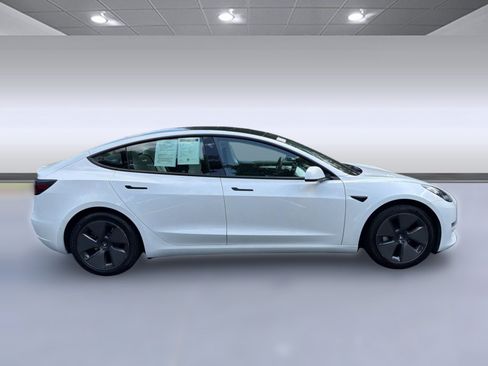 Used 2021 Tesla Model 3 Standard Range Plus RWD image 8
