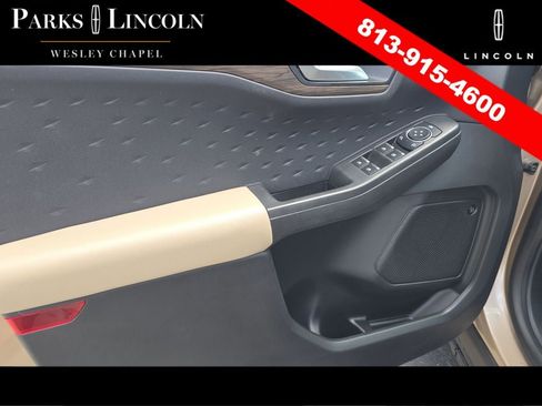 Used 2020 Ford Escape Titanium FWD image 16