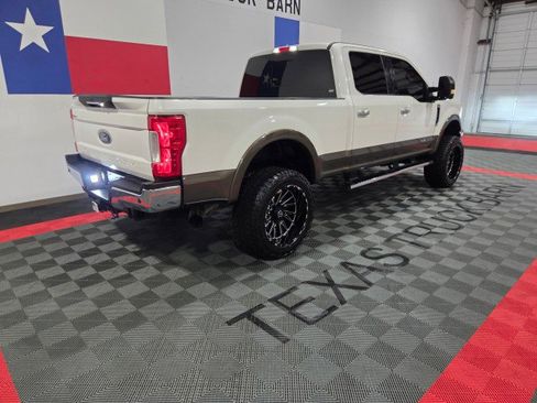Used 2017 Ford F350 Lariat w/ Lariat Ultimate Package image 25