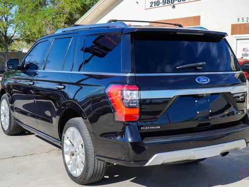 Used 2019 Ford Expedition Platinum image 4