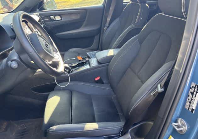 Used 2023 Volvo C40 P8 Recharge Ultimate AWD/4WD image 4