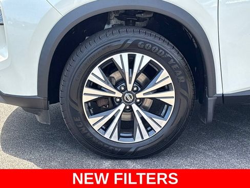 Used 2021 Nissan Rogue SV w/ Premium Package AWD/4WD image 10