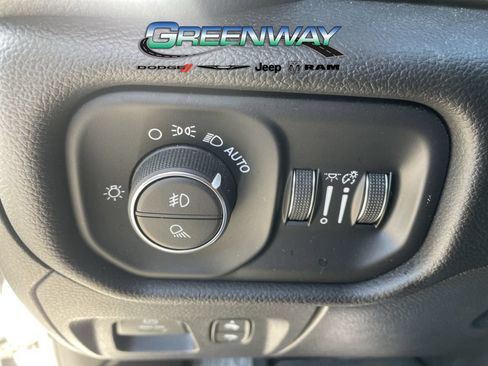 Used 2025 RAM 1500 Big Horn RWD image 26