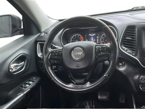 Used 2019 Jeep Cherokee Altitude image 21