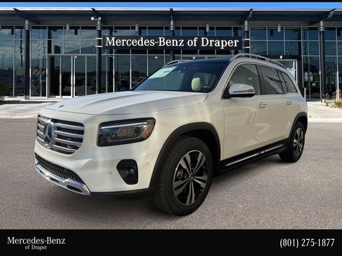 New 2026 Mercedes-Benz GLB 250 4MATIC image 1