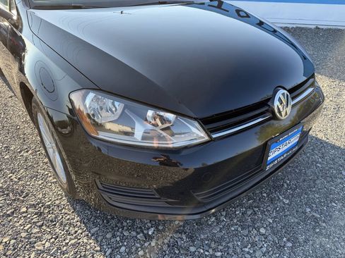 Used 2016 Volkswagen Golf S FWD image 10