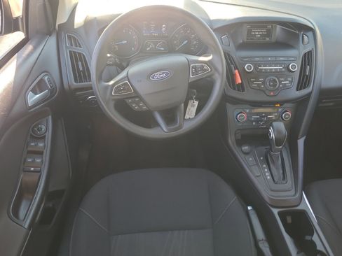 Used 2018 Ford Focus SE image 12