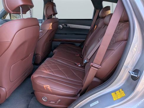 New 2025 Genesis GV80 3.5T Prestige image 15