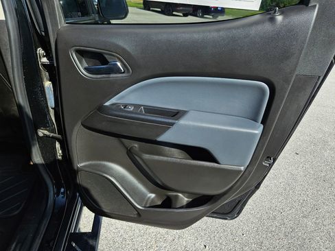Used 2016 Chevrolet Colorado Z71 AWD/4WD image 27
