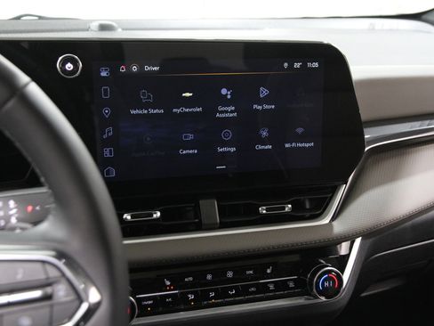 Certified 2026 Chevrolet Equinox LT w/ Convenience Package II image 9