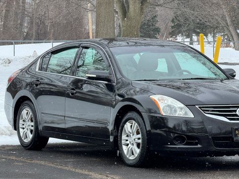 Used 2011 Nissan Altima 2.5 SL w/ 2.5SL Pkg FWD image 14