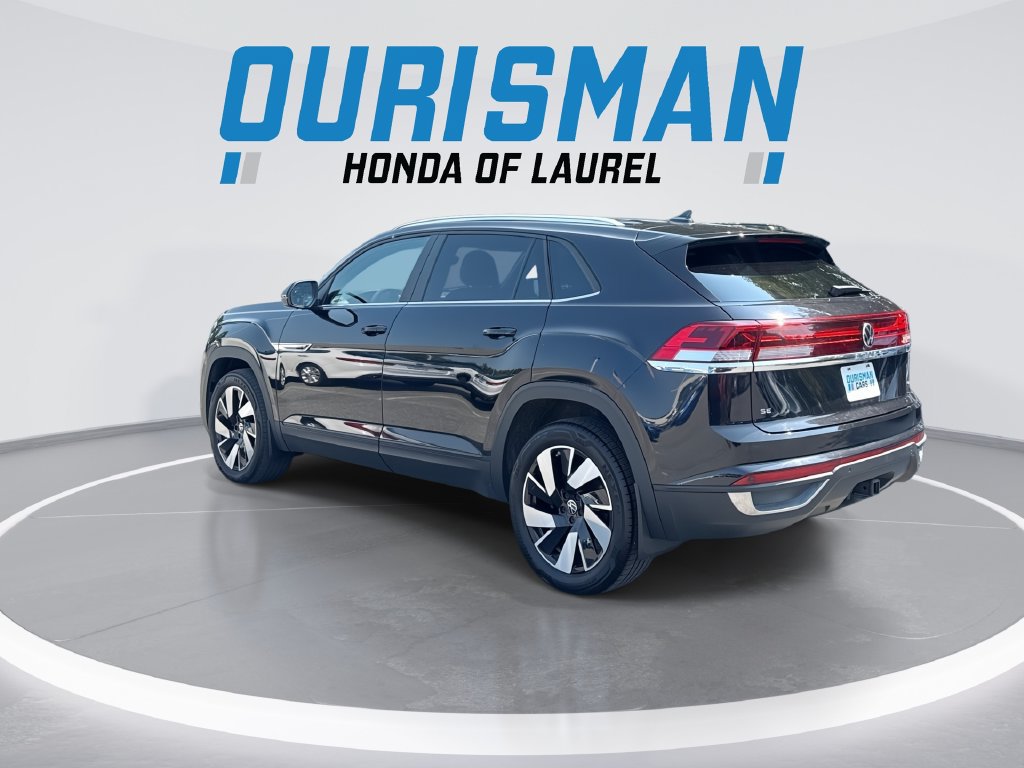 Used 2024 Volkswagen Atlas Cross Sport SE w/ Adventure Package AWD/4WD image 6
