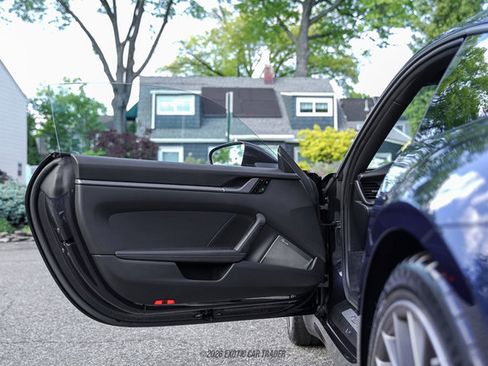 Used 2021 Porsche 911 Carrera RWD image 21
