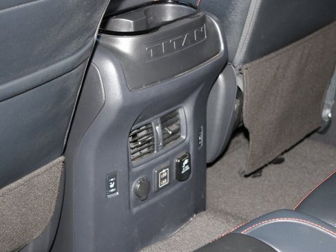 Used 2024 Nissan Titan PRO-4X w/ Pro-4x Convenience Package image 19