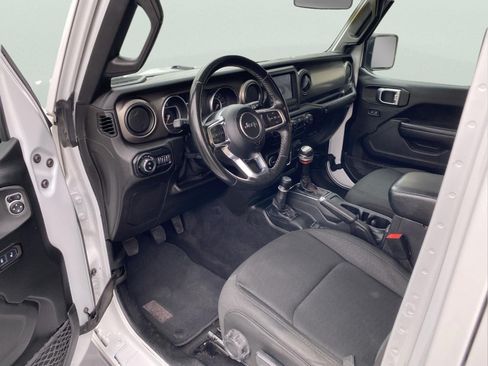 Used 2020 Jeep Gladiator Sport w/ Quick Order Package 23S AWD/4WD image 16