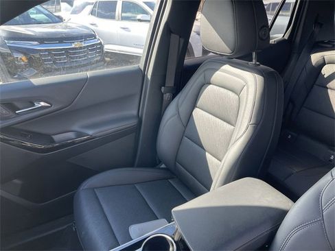 New 2026 Chevrolet Equinox LT w/ Convenience Package II image 25
