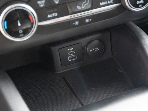 Used 2025 Ford Escape ST-Line FWD image 24