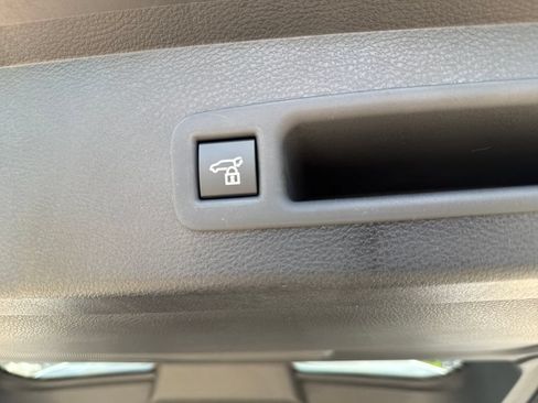 New 2026 Toyota Sienna Platinum AWD/4WD image 8