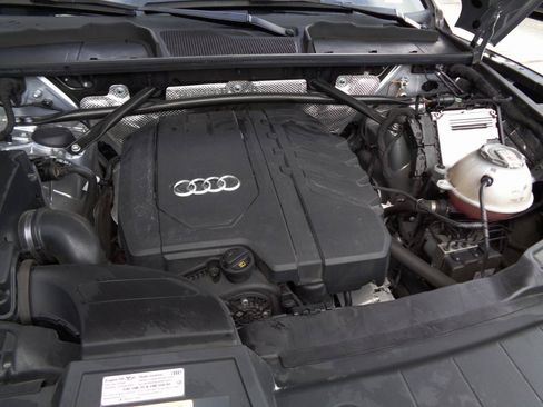 Used 2022 Audi Q5 2.0T Premium Plus w/ Premium Plus Package AWD/4WD image 18