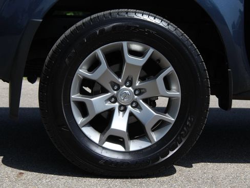 Used 2020 Nissan Frontier SV AWD/4WD image 27