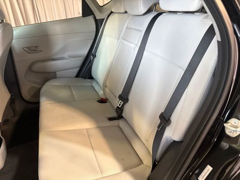 Used 2025 Hyundai Kona SEL FWD image 15