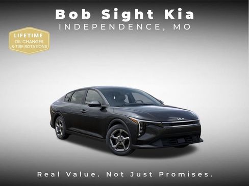 New 2026 Kia K4 LXS image 8