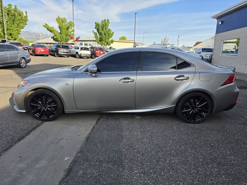 Used 2016 Lexus IS 200t w/ F Sport Package RWD image 4