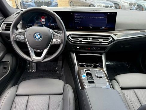 Used 2023 BMW i4 eDrive40 w/ Premium Package RWD image 31
