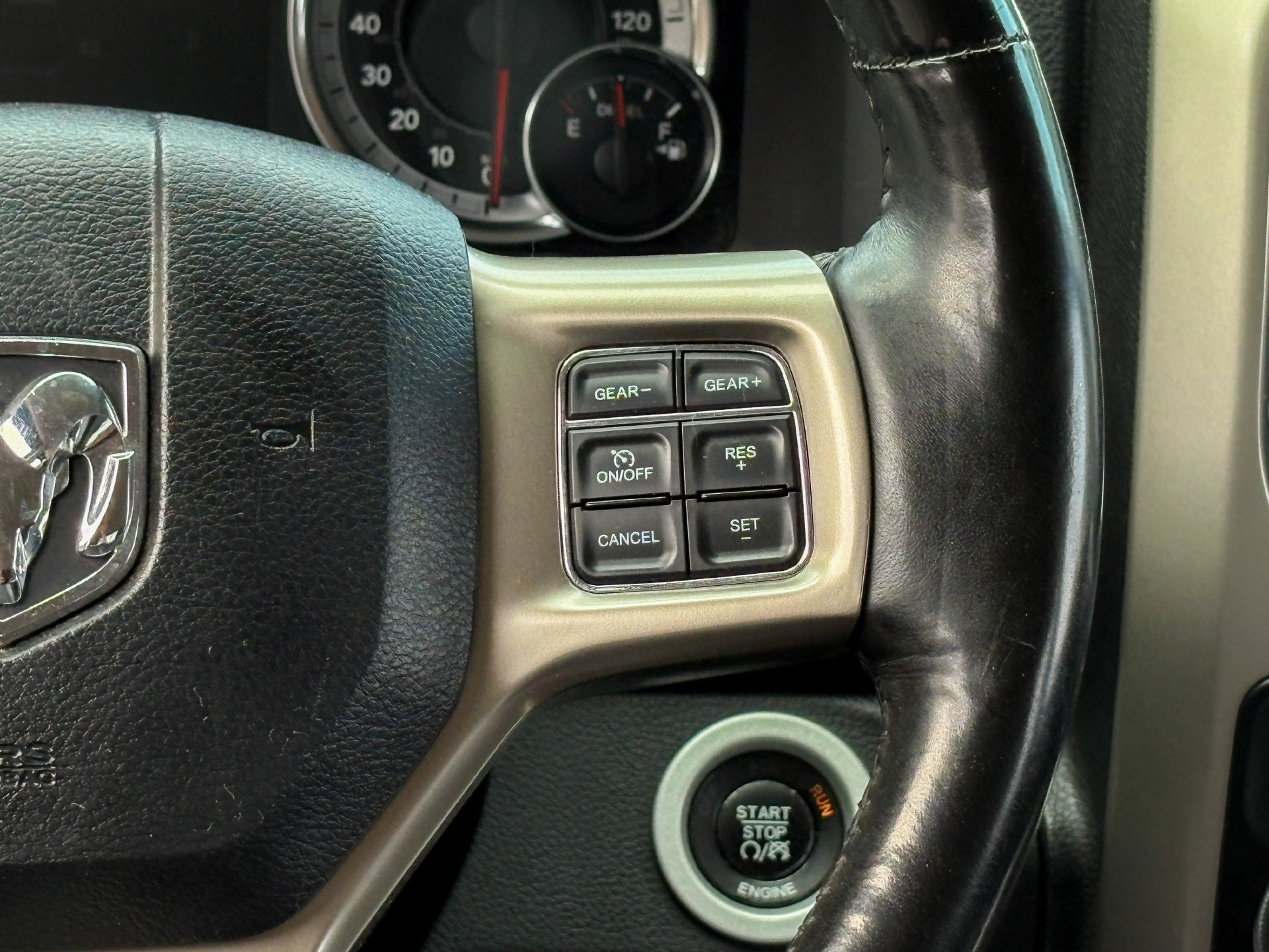 Used 2016 RAM 1500 Laramie w/ Convenience Group AWD/4WD image 21