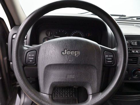 Used 2004 Jeep Grand Cherokee Laredo RWD image 14