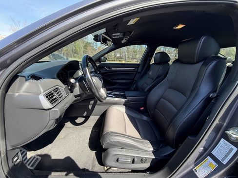 Used 2020 Honda Accord Sport image 10