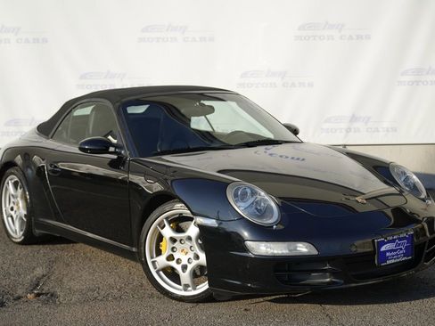 Used 2006 Porsche 911 Carrera S RWD image 2