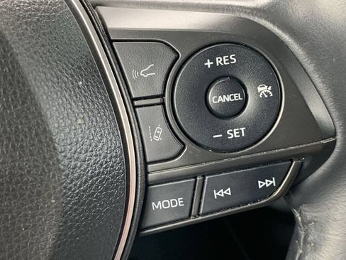 Certified 2022 Toyota Corolla Cross XLE AWD/4WD image 29