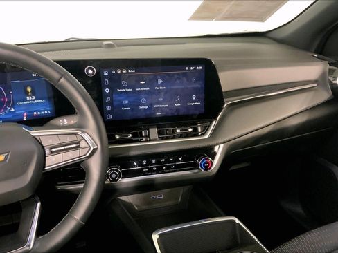 Used 2026 Chevrolet Equinox LT FWD image 7