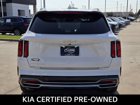 Certified 2023 Kia Sorento SX FWD image 5