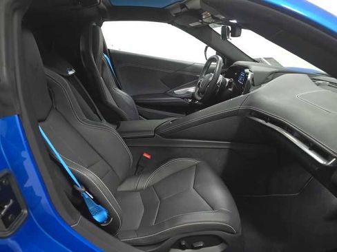 Used 2024 Chevrolet Corvette Stingray Coupe w/ 1LT RWD image 7