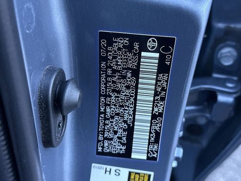 Used 2021 Toyota Corolla LE image 23