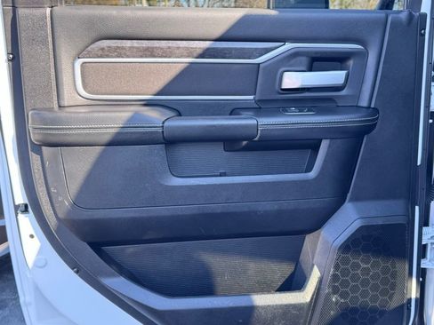 Used 2024 RAM 2500 Big Horn image 26