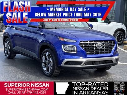 Used 2023 Hyundai Venue Limited w/ Cargo Package