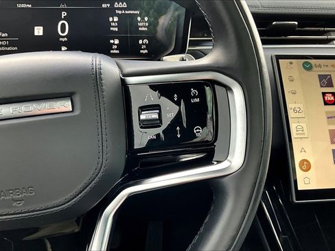 Used 2024 Land Rover Range Rover Sport SE image 13