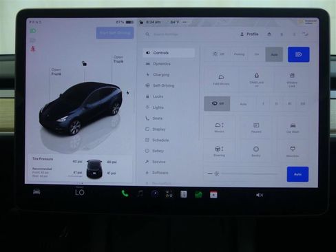 Used 2024 Tesla Model Y 2WD image 12