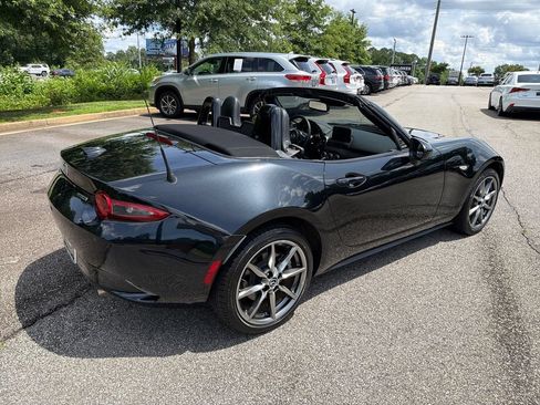 Used 2021 MAZDA MX-5 Miata Grand Touring RWD image 33