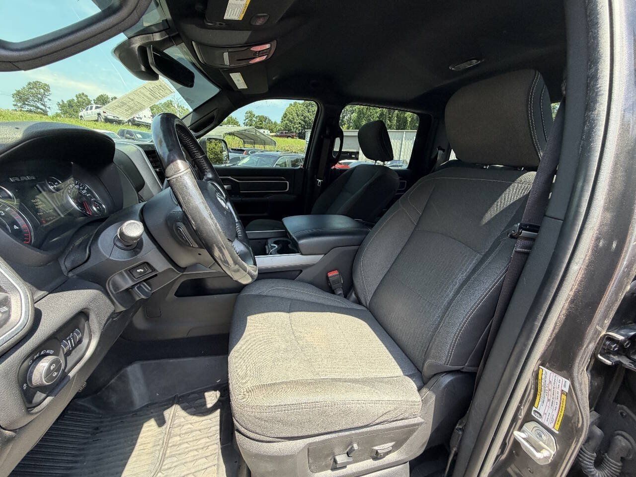 Used 2020 RAM 2500 Big Horn w/ Night Edition AWD/4WD image 14